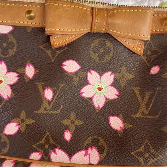 Vintage Louis Vuitton Takashi Murakami Blossom Monogram shoulder bag Pochette - Picture 6 of 15